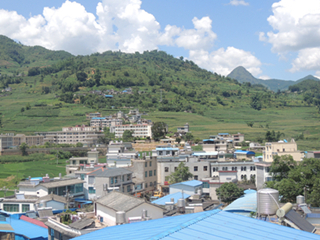 勐板乡太阳能热水器 (3).JPG